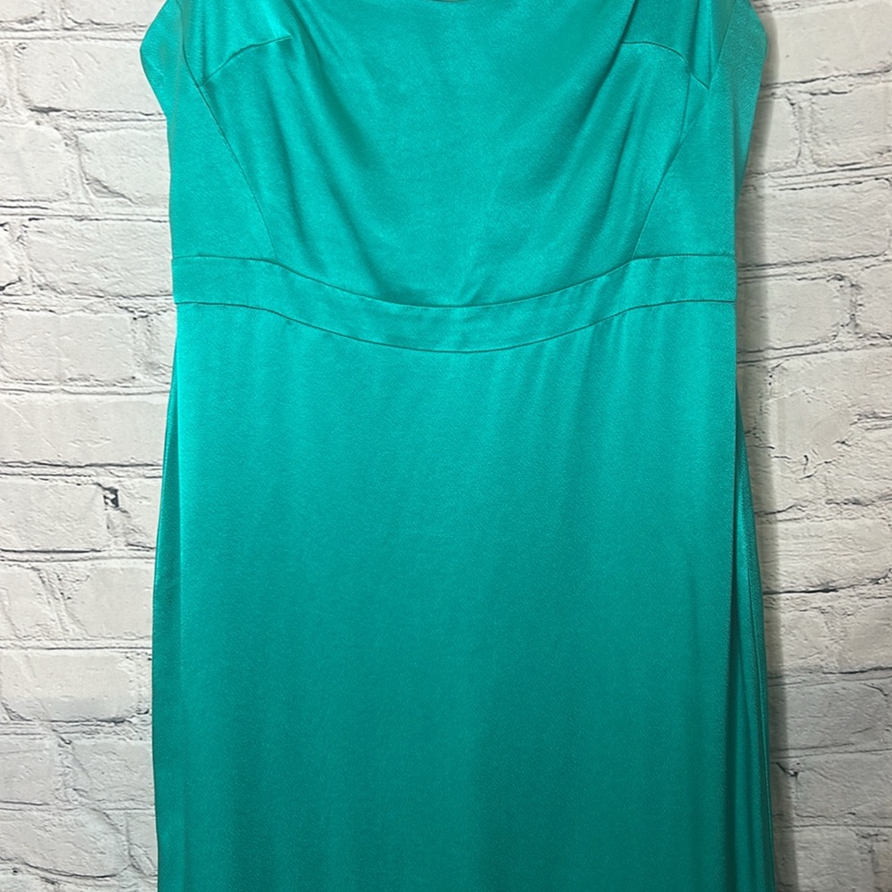 J. Crew Collection Green Satin-Like Ruffle Hem Dress Size 10 Excellent Condition - Picture 4 of 10